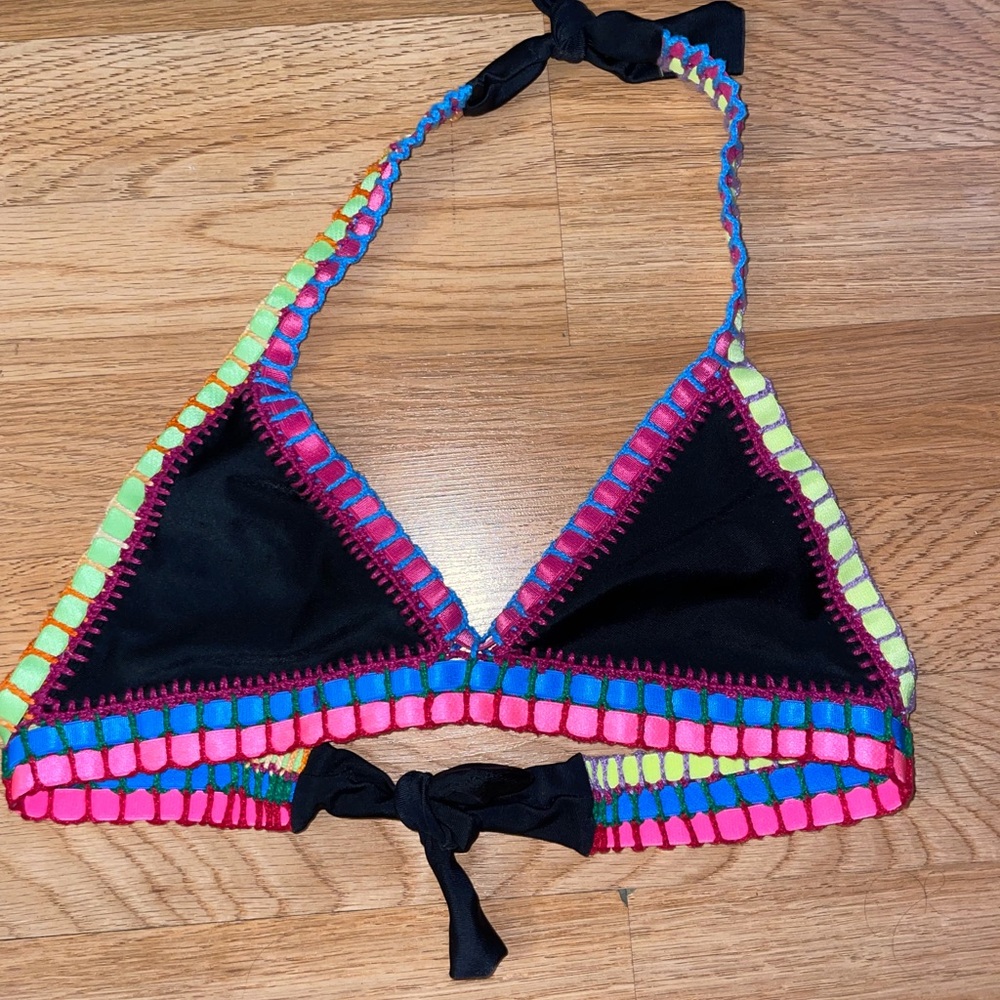 Small bikini top